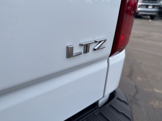 2025 Chevrolet Silverado 1500 LTZ - Photo 19