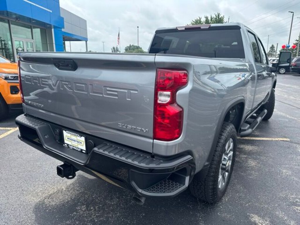 New 2026 Chevrolet Silverado 2500 HD Custom Truck Crew Cab