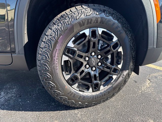2027 Chevrolet Traverse Z71 - Photo 9