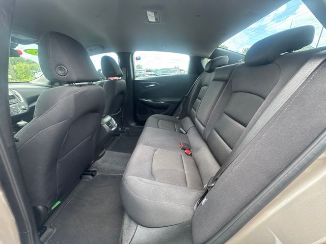 2025 Chevrolet Malibu 1LT - Photo 17