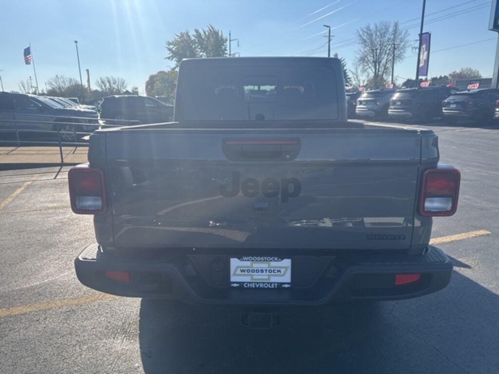 Used 2021 Jeep Gladiator Sport Truck Crew Cab