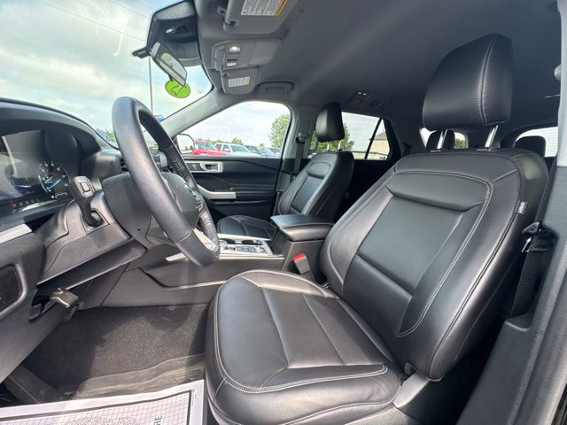 2023 Ford Explorer XLT - Photo 25