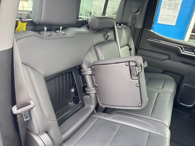 2025 Chevrolet Silverado 1500 LTZ - Photo 15