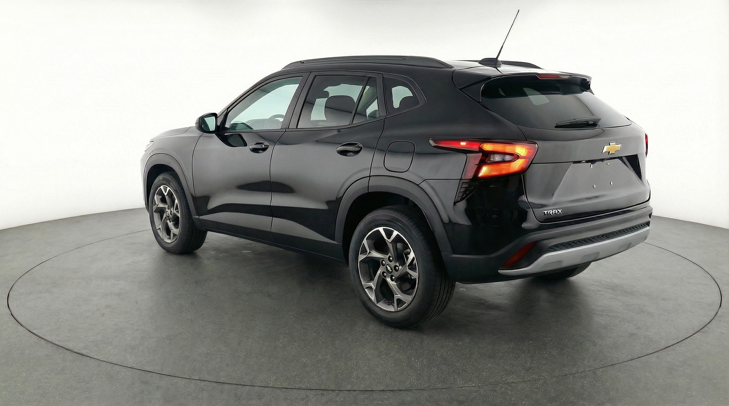 Thumbnail: 2025 Chevrolet Trax - 5