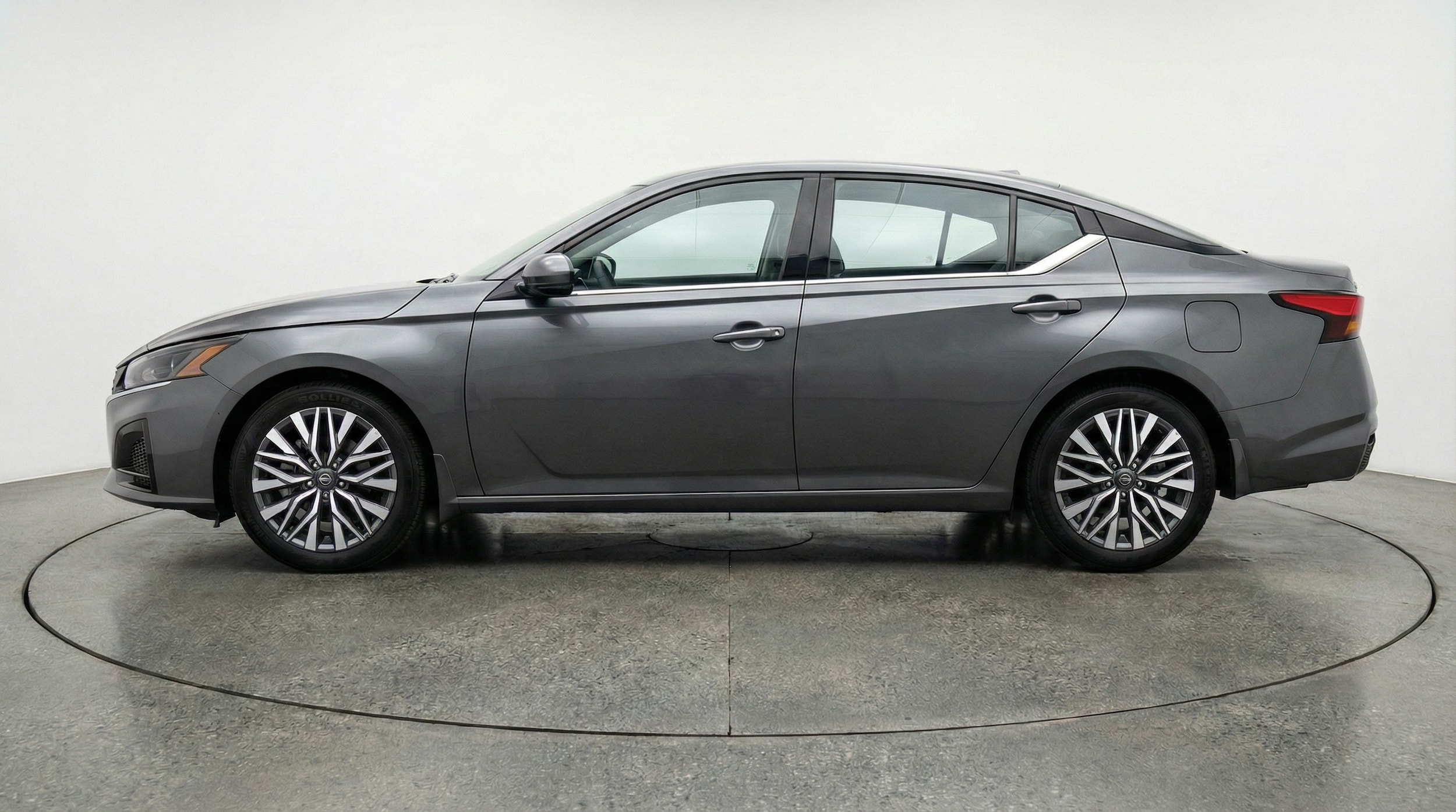 Thumbnail: 2025 Nissan Altima - 4