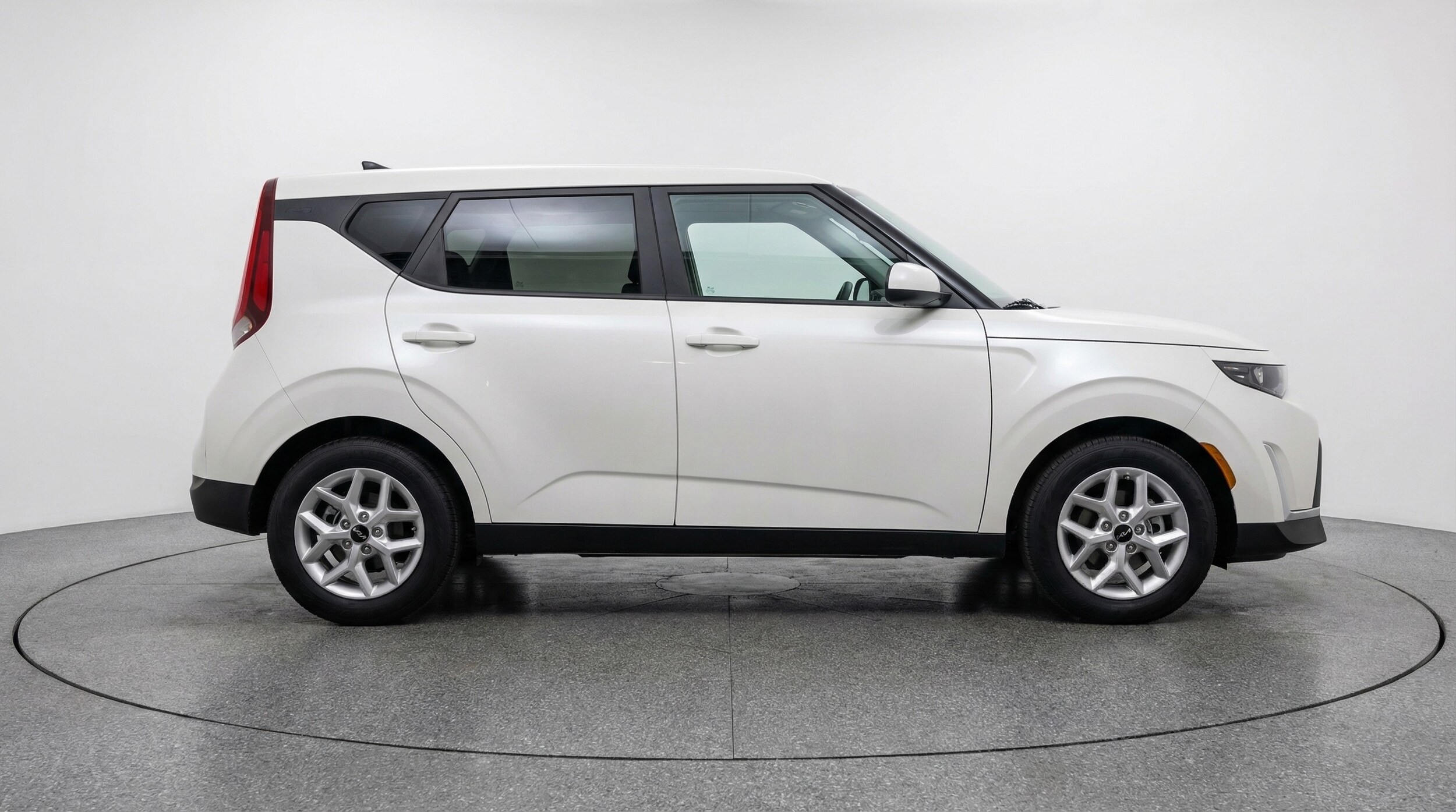 Thumbnail: 2025 Kia Soul - 8