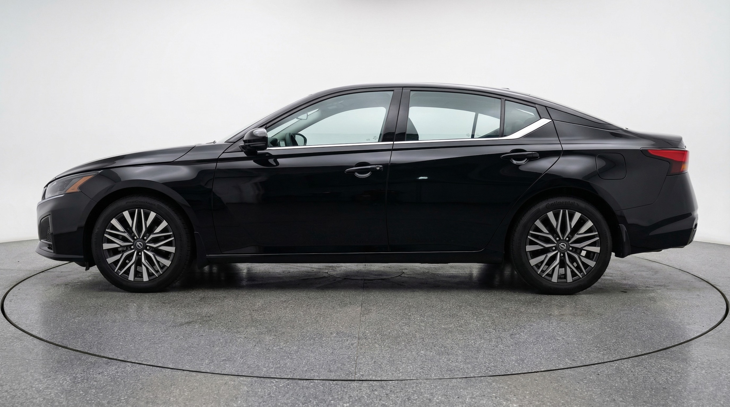 Thumbnail: 2025 Nissan Altima - 4