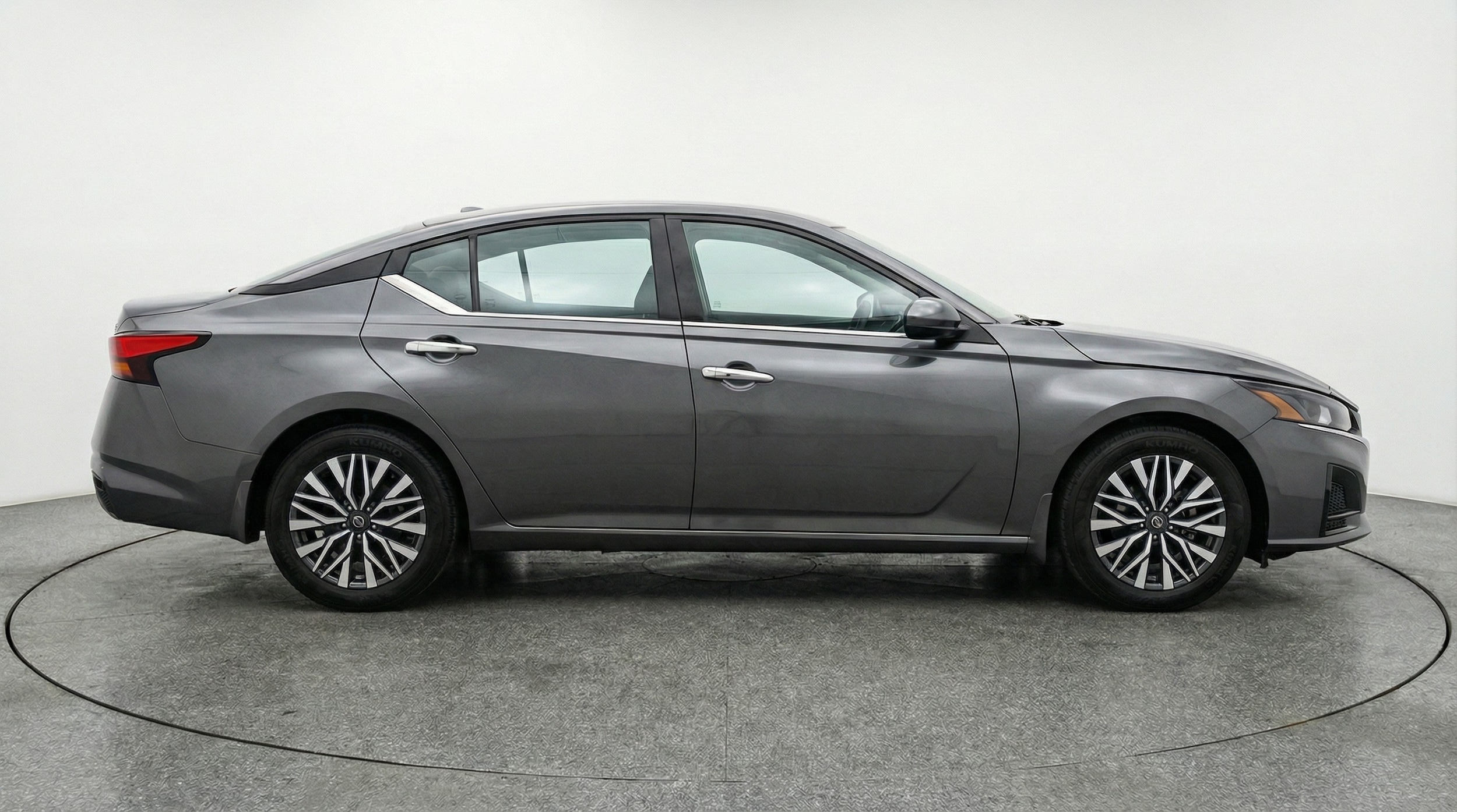 Thumbnail: 2025 Nissan Altima - 8