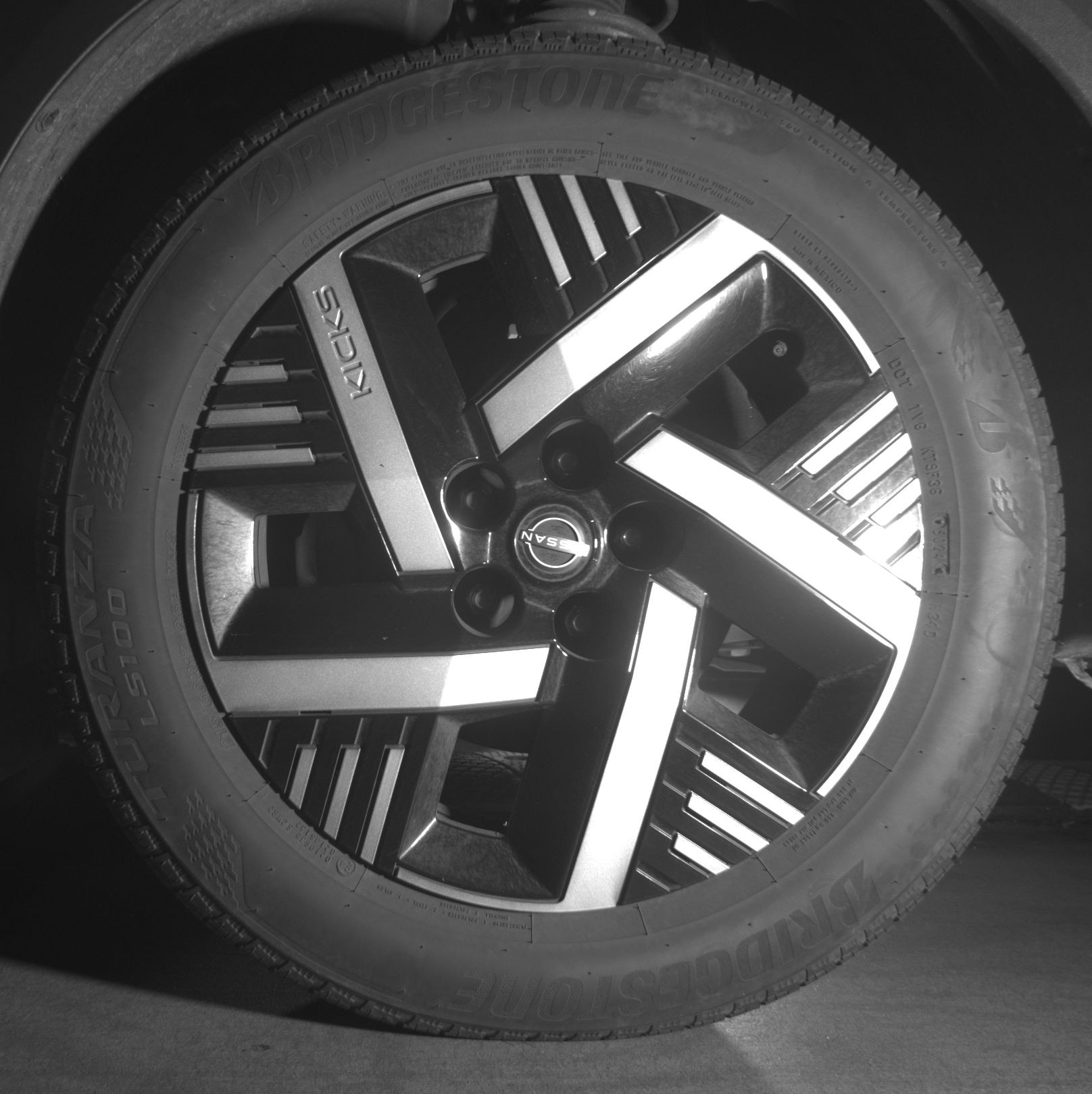 Thumbnail: 2025 Nissan Kicks - 9