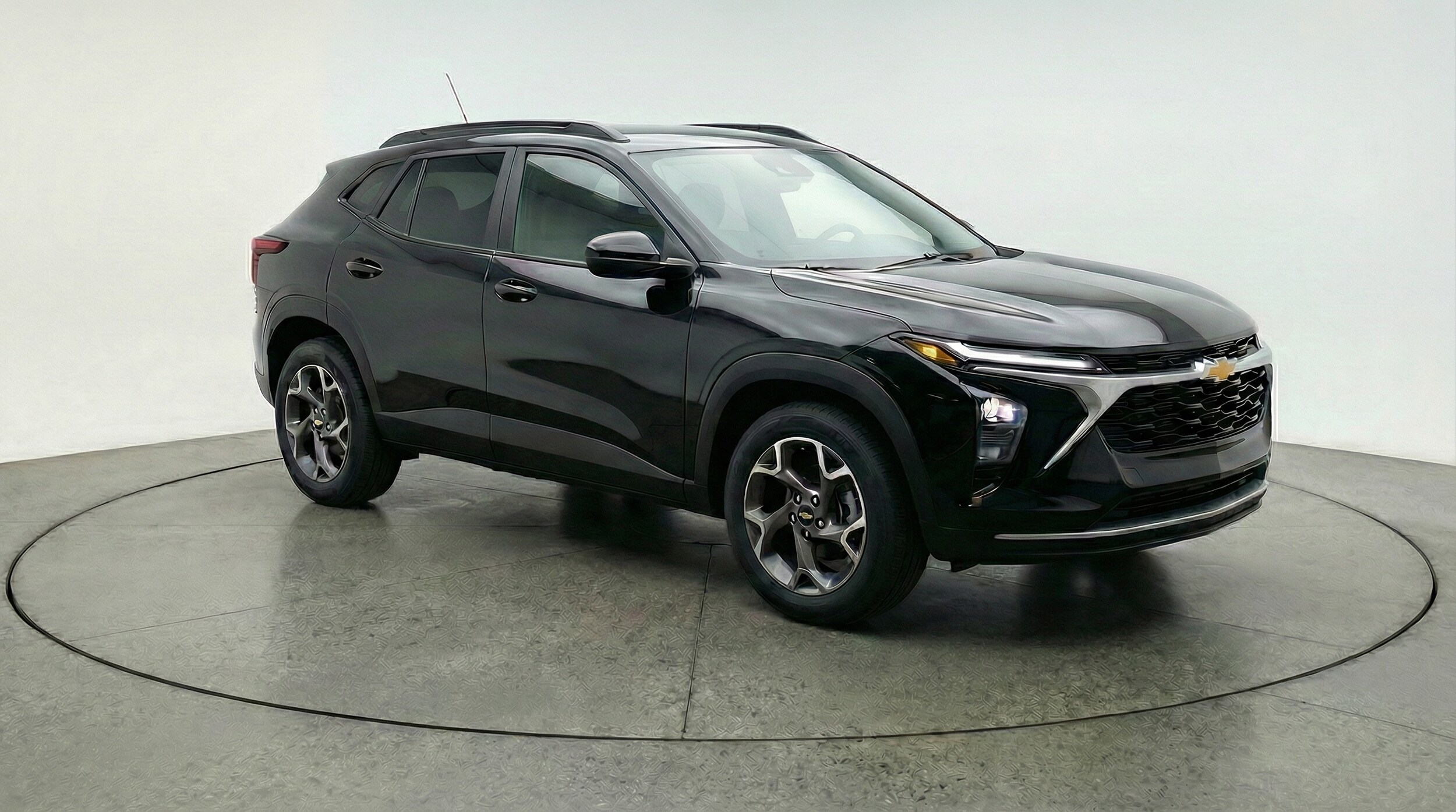 Thumbnail: 2025 Chevrolet Trax - 1