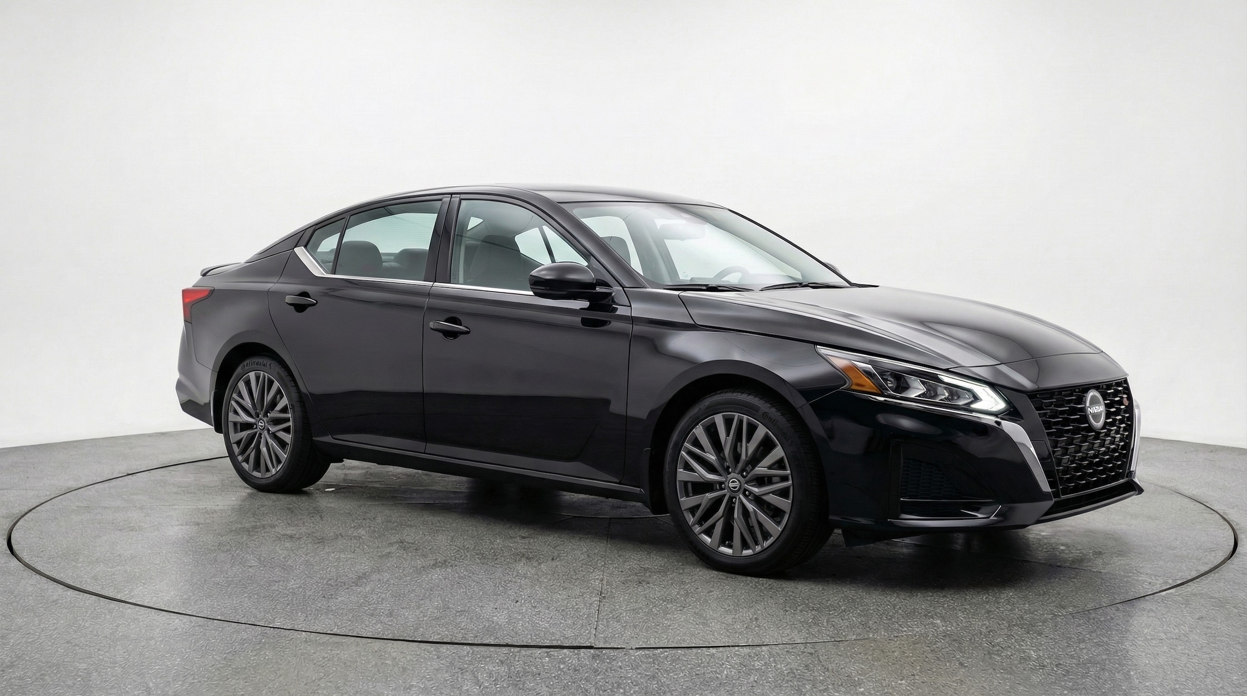 Thumbnail: 2025 Nissan Altima - 1