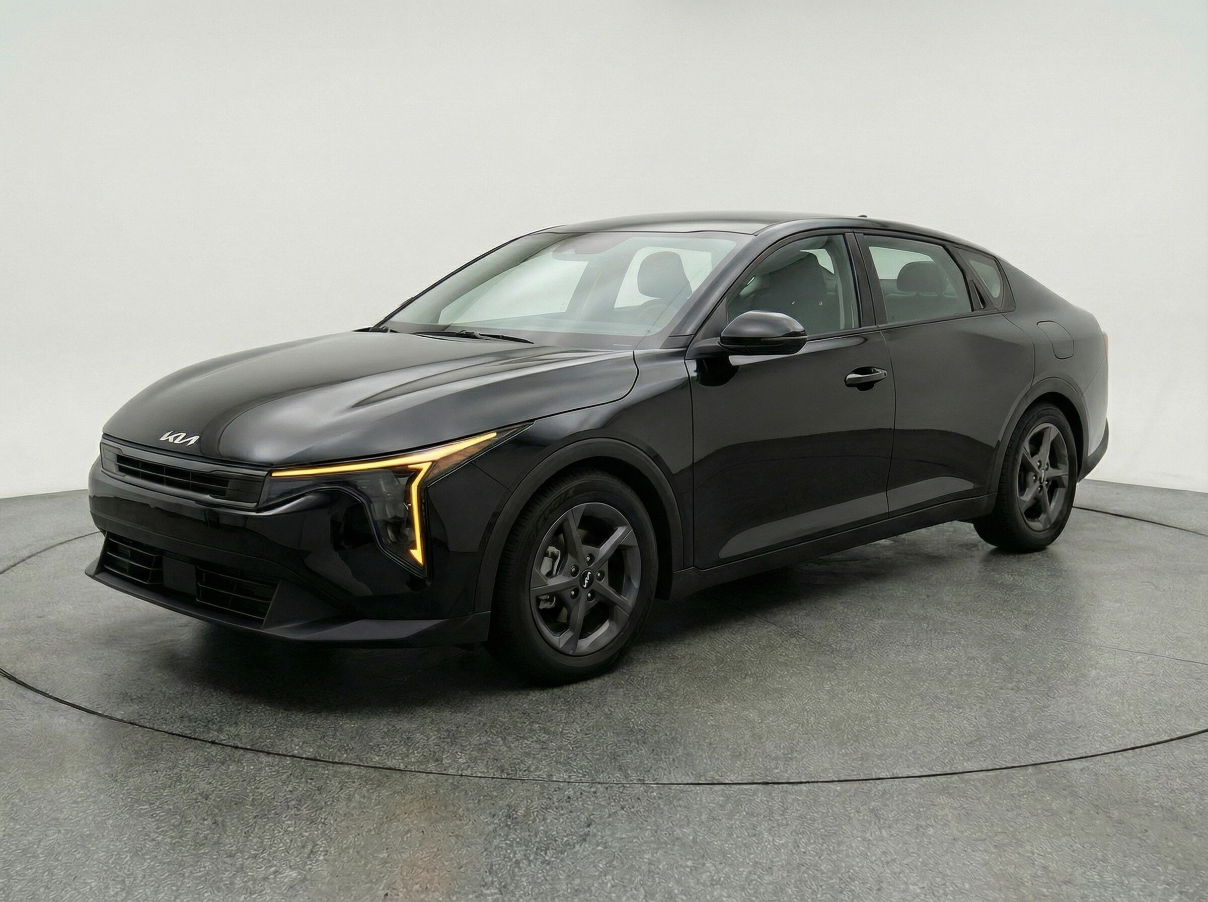 Thumbnail: 2025 Kia K4 - 3