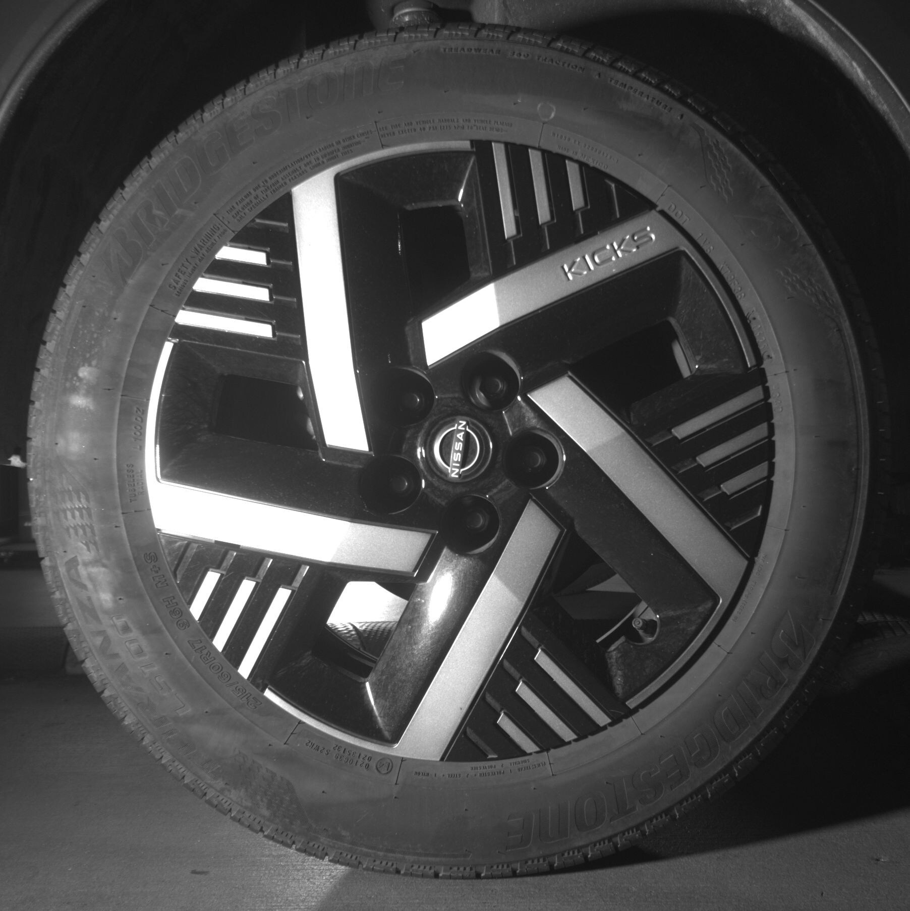 Thumbnail: 2025 Nissan Kicks - 12