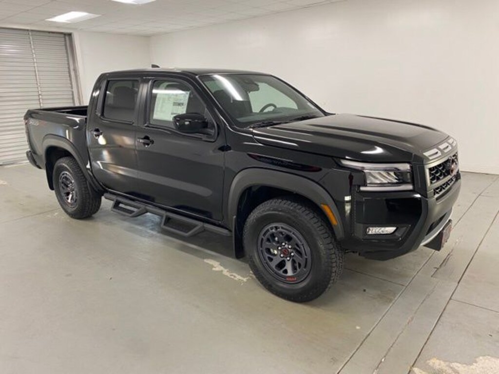 New 2025 Nissan Frontier PRO-4X Truck