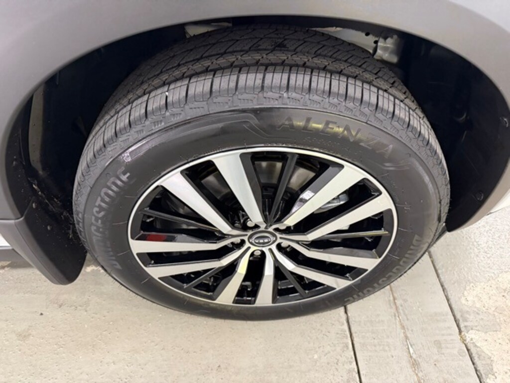 New 2025 Nissan Pathfinder Platinum SUV