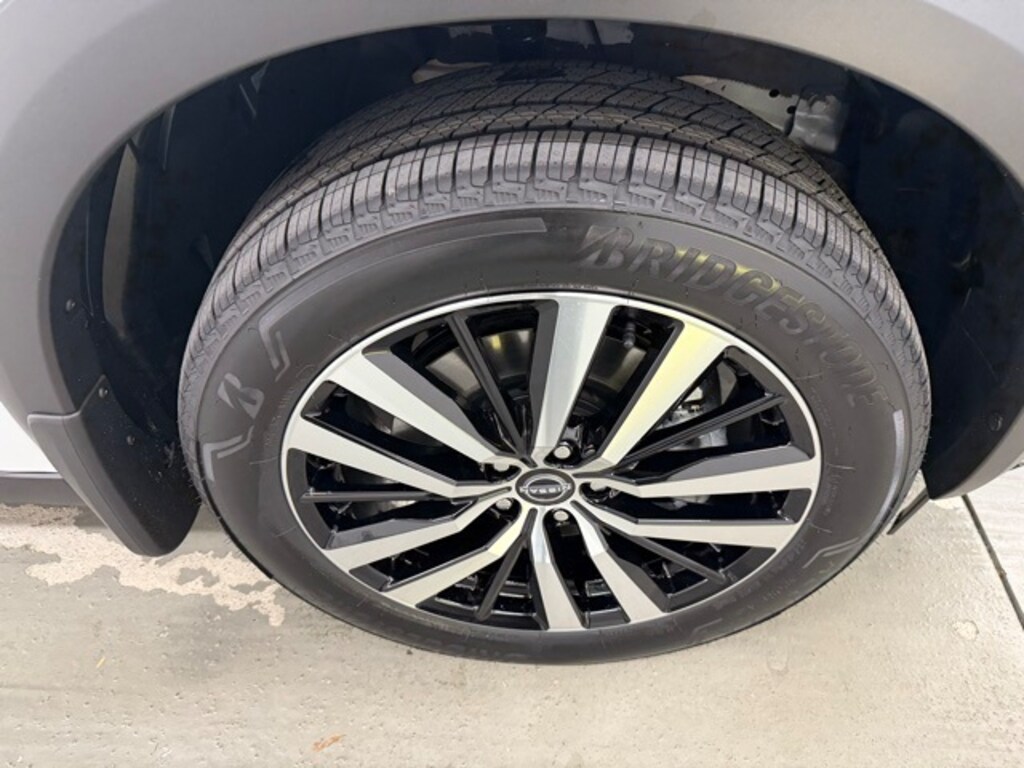 New 2025 Nissan Pathfinder Platinum SUV