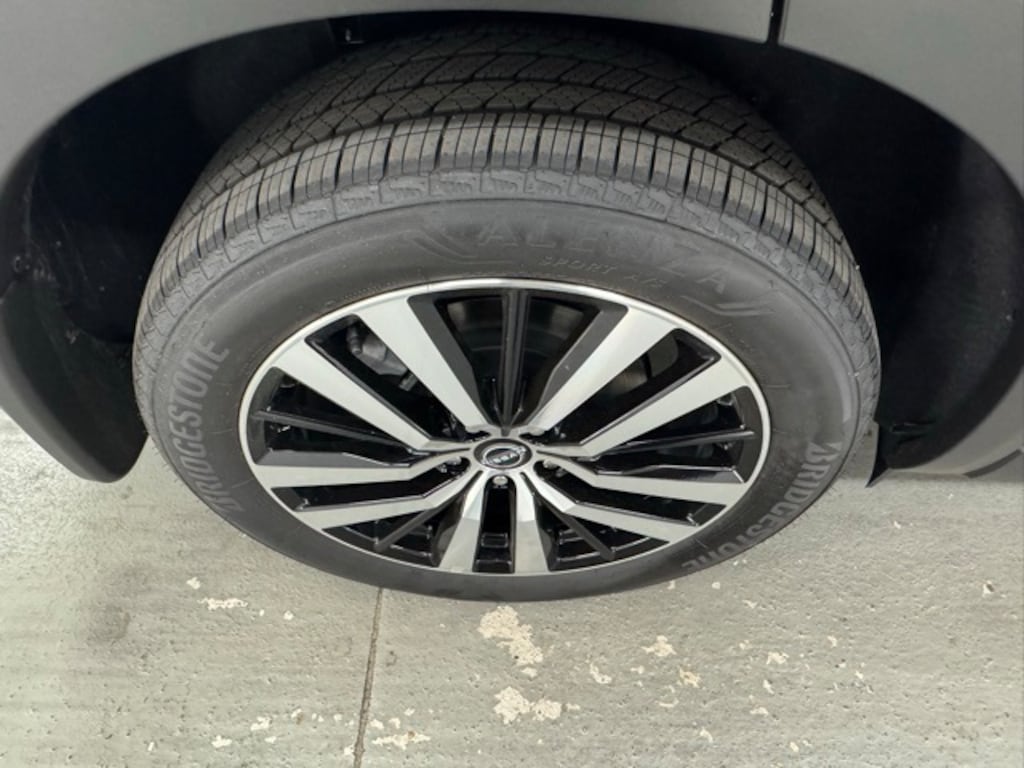 New 2025 Nissan Pathfinder Platinum SUV