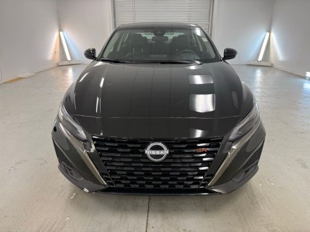 New 2025 Nissan Altima 2.5 SR Sedan