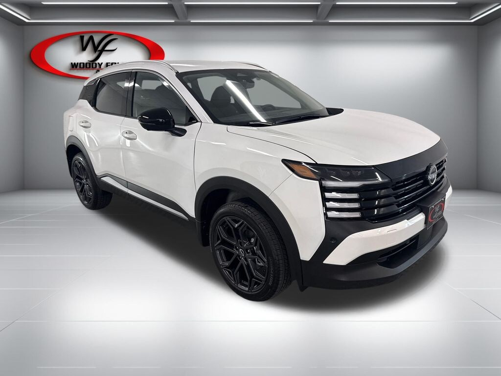 New 2026 Nissan Kicks SR SUV