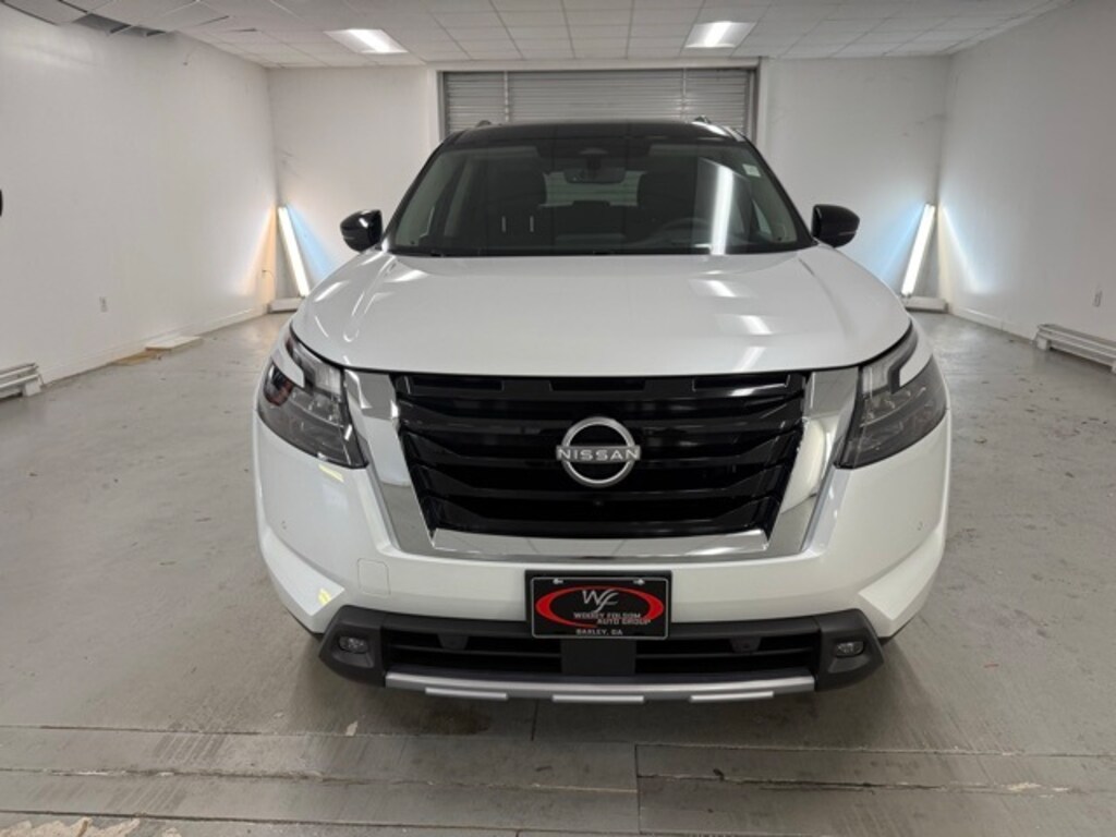 New 2025 Nissan Pathfinder Platinum SUV