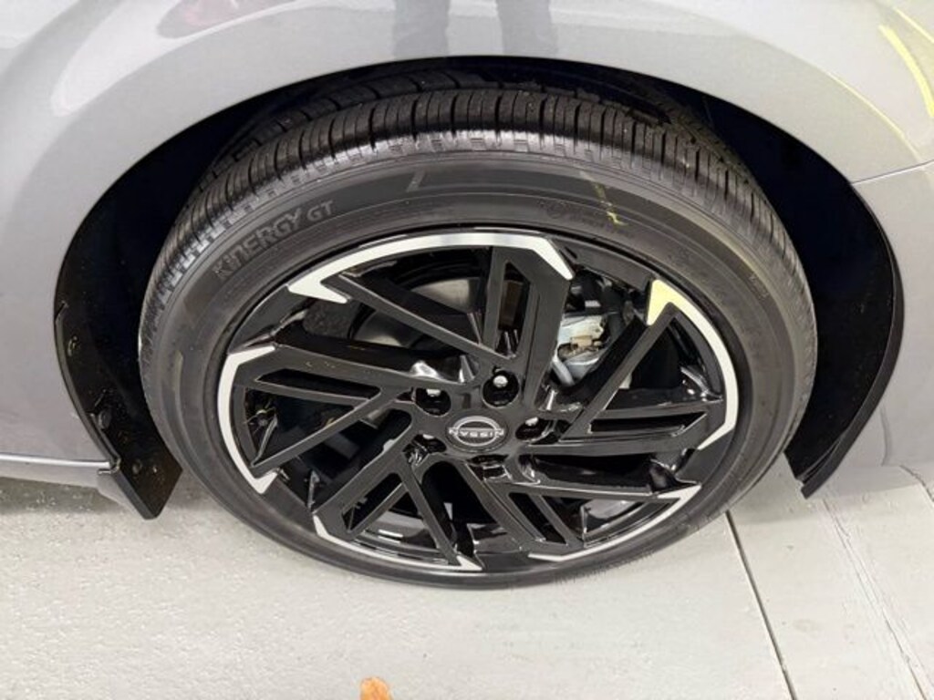 New 2026 Nissan Sentra SR Sedan