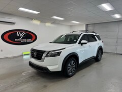 2025 Nissan Pathfinder SV SUV