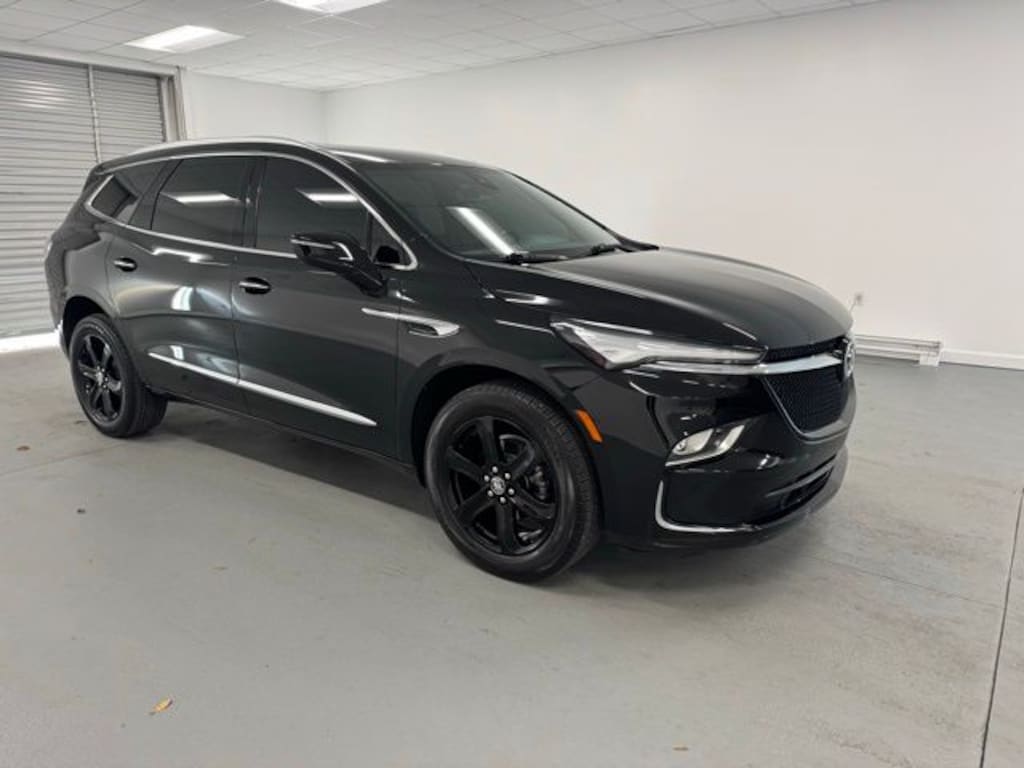 Used 2024 Buick Enclave Essence SUV