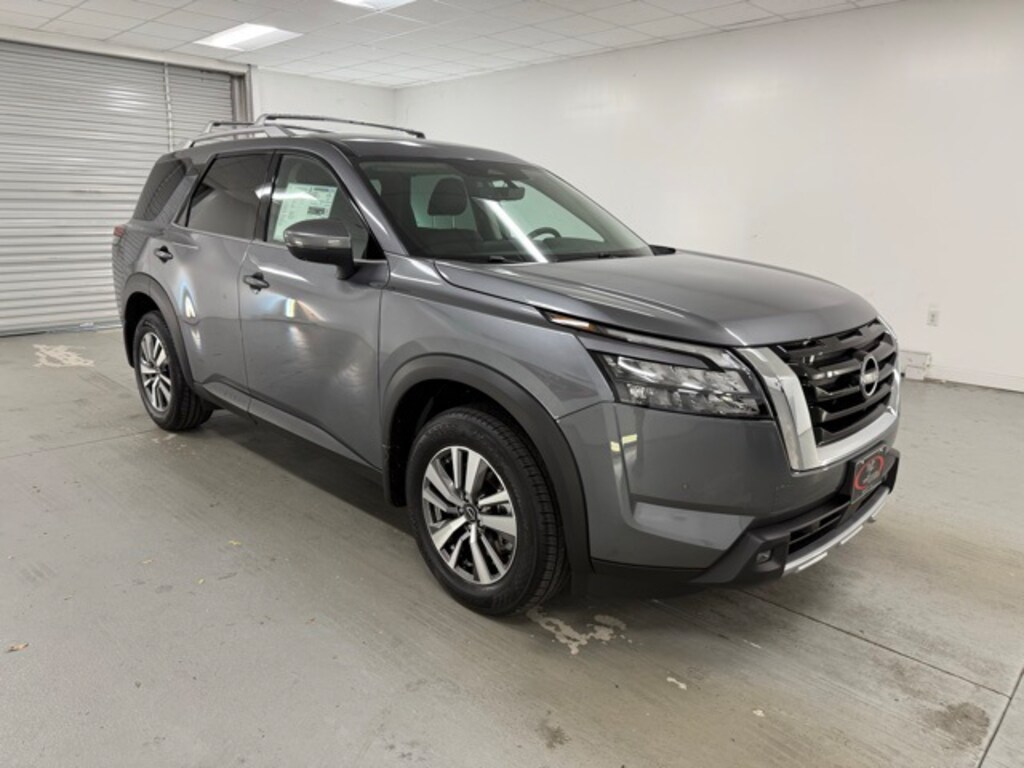 New 2025 Nissan Pathfinder SL SUV