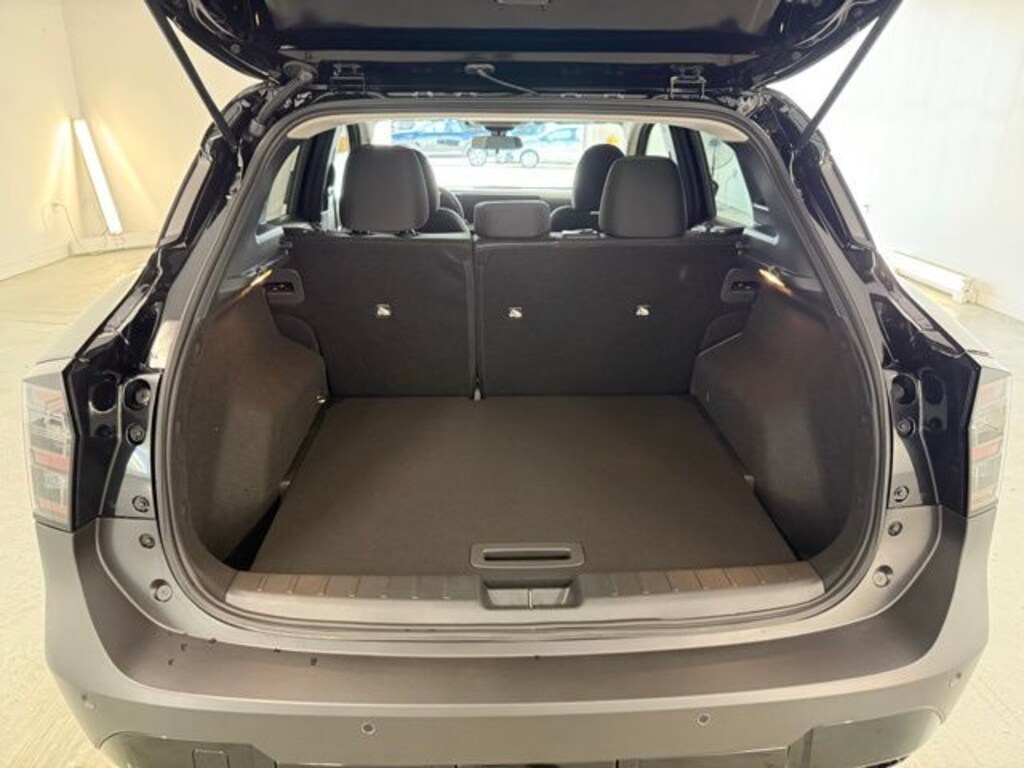 New 2025 Nissan Kicks SV SUV