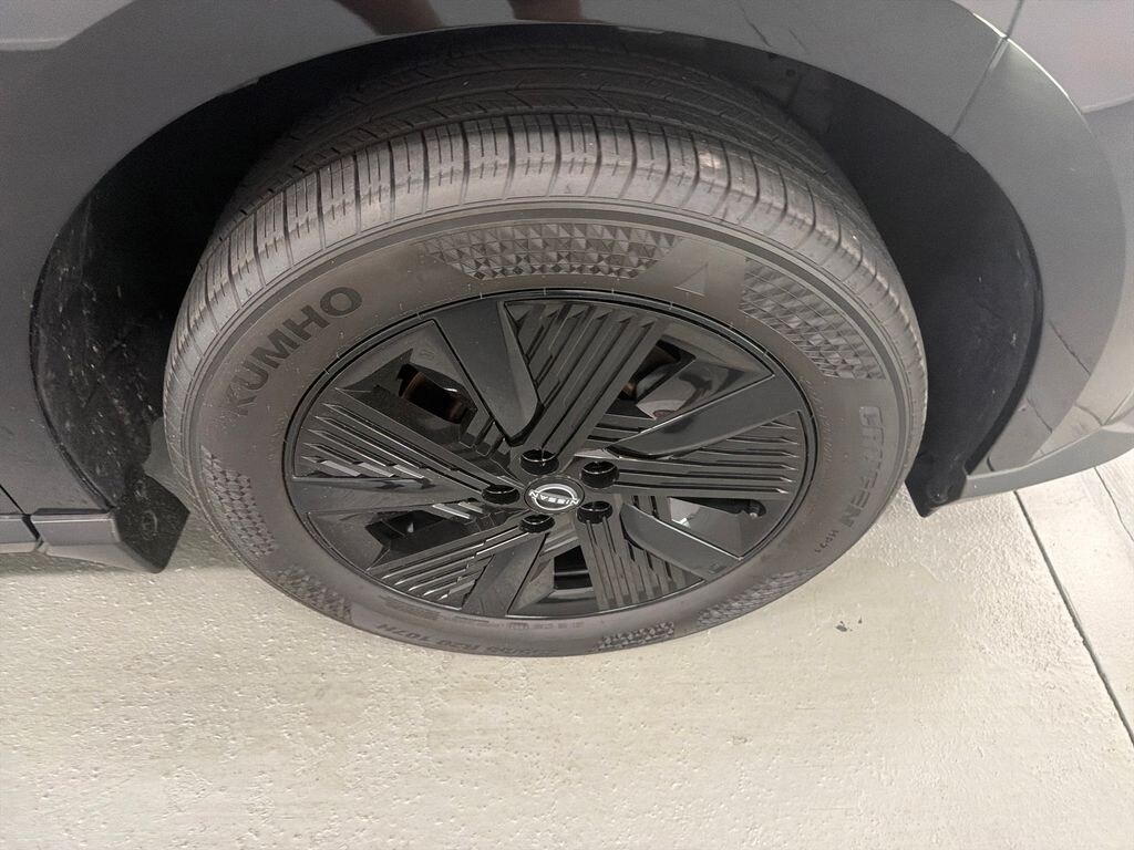 Used 2025 Nissan Murano SV SUV