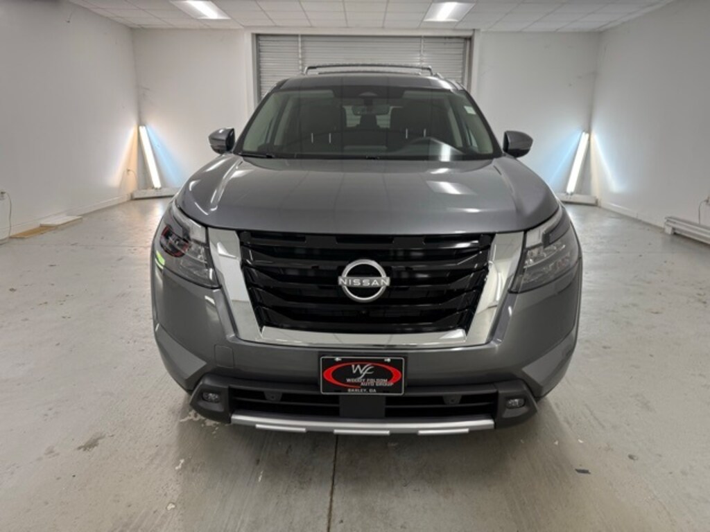 New 2025 Nissan Pathfinder SL SUV