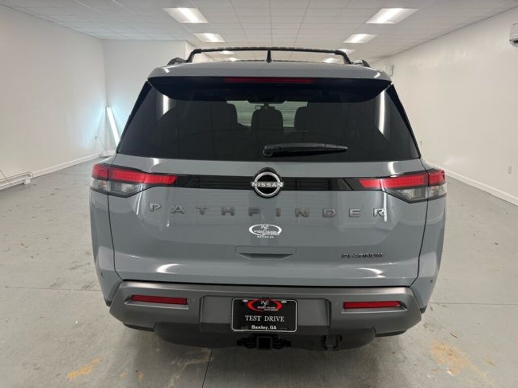 New 2026 Nissan Pathfinder Platinum SUV