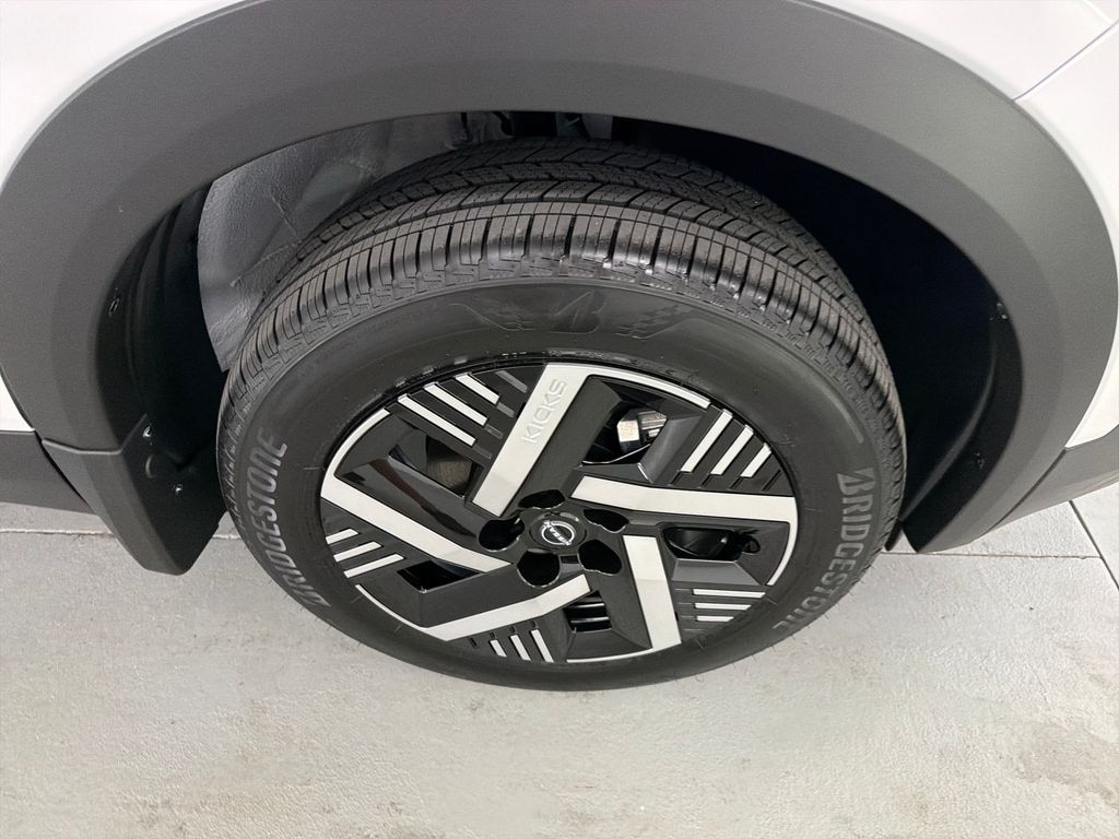 New 2026 Nissan Kicks SV SUV