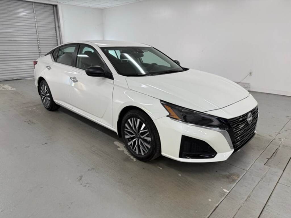 New 2025 Nissan Altima 2.5 SV Sedan