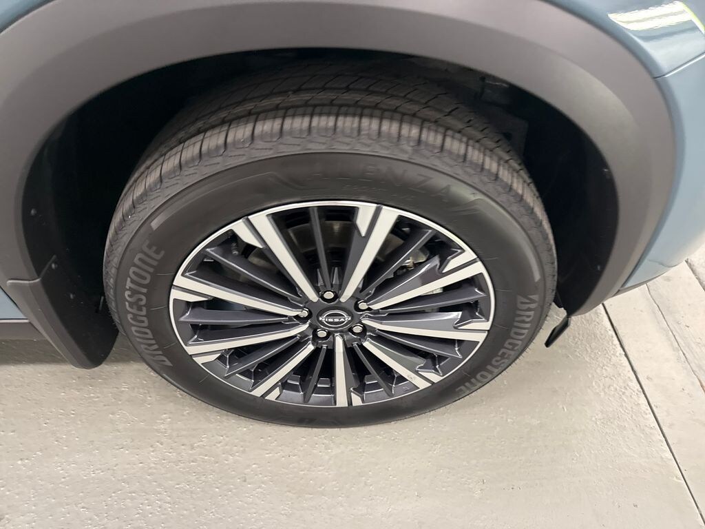 New 2026 Nissan Pathfinder Platinum SUV