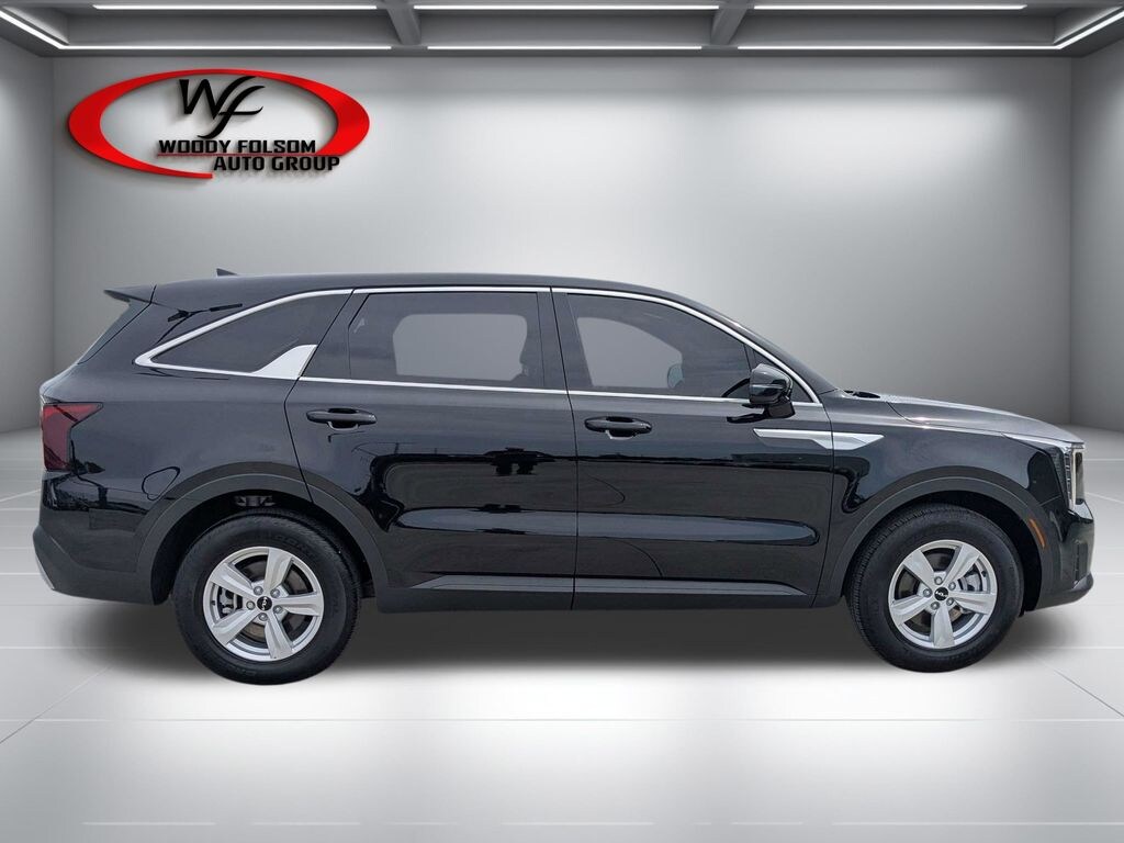 Used 2026 Kia Sorento LX SUV