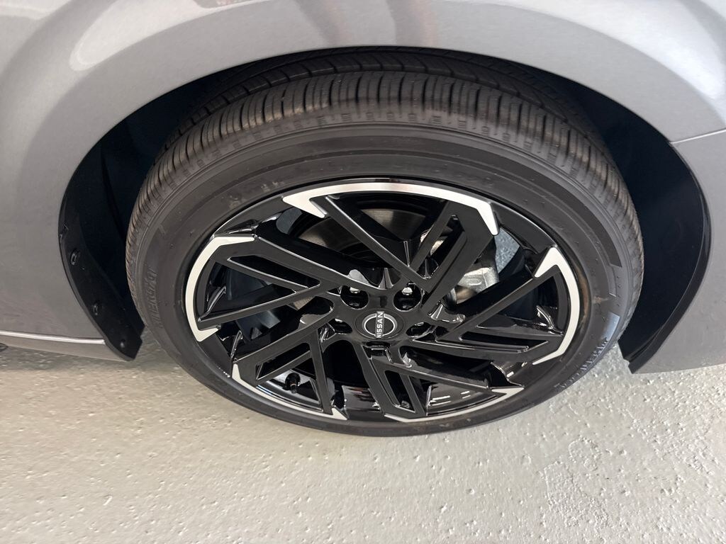 New 2027 Nissan Sentra SR