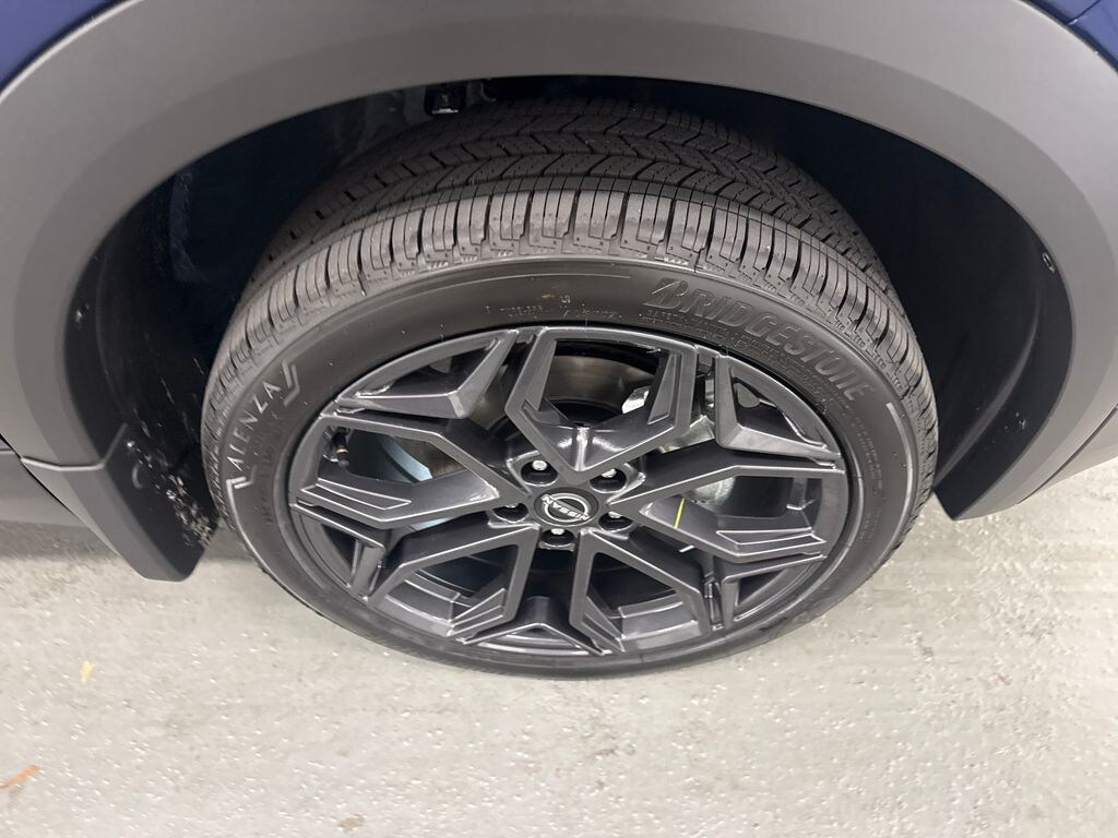 New 2026 Nissan Kicks SR SUV