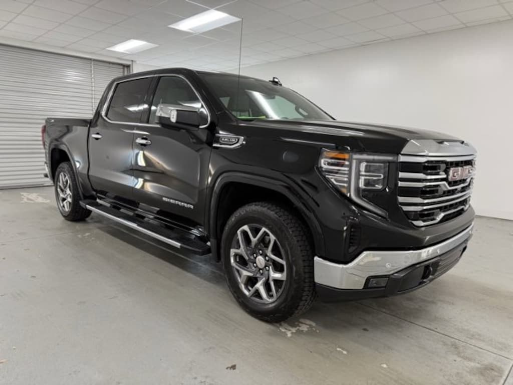 Certified 2025 GMC Sierra 1500 SLT Truck Crew Cab