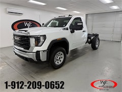 2025 GMC Sierra 3500 HD Pro Truck