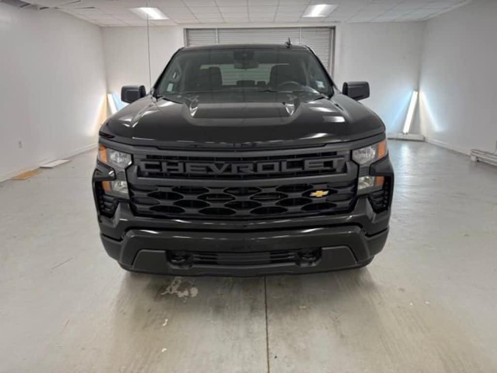 New 2026 Chevrolet Silverado 1500 Custom Truck