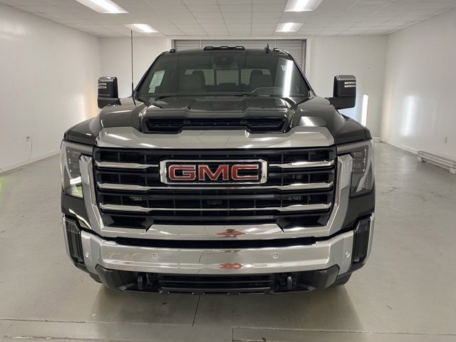 2025 Gmc Sierra HD SLT photo 2