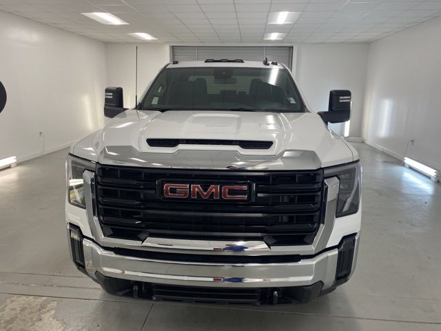 2025 Gmc Sierra 3500 HD Pro photo 2