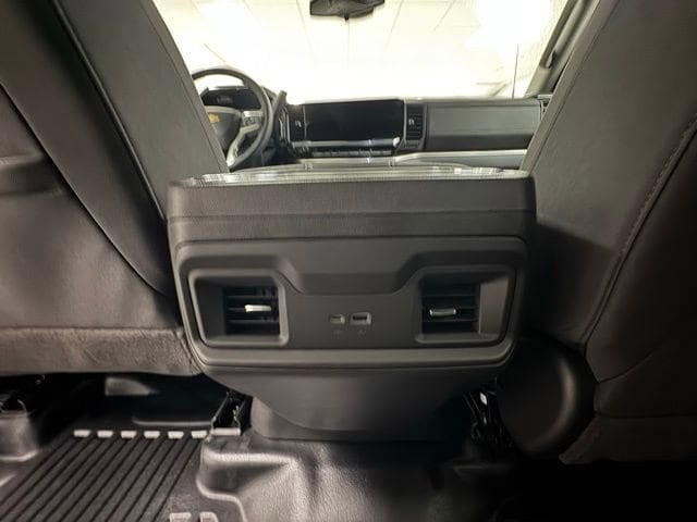 2026 Chevrolet Silverado 3500HD LT - Photo 10