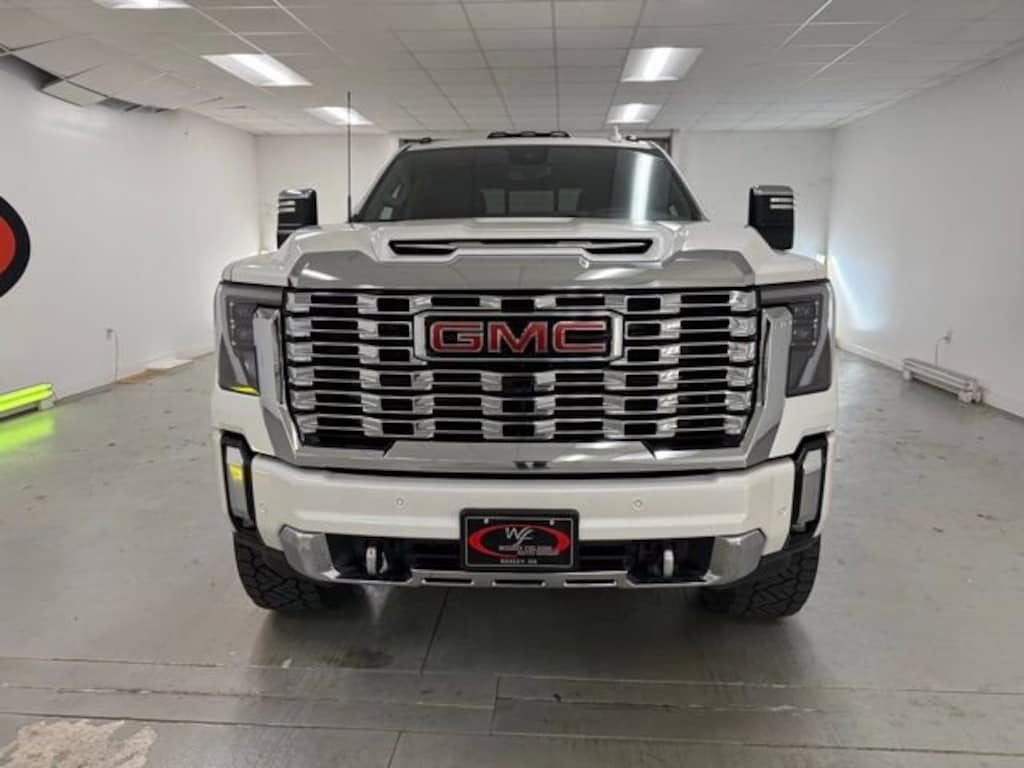 Used 2025 GMC Sierra 2500 HD Denali Truck Crew Cab