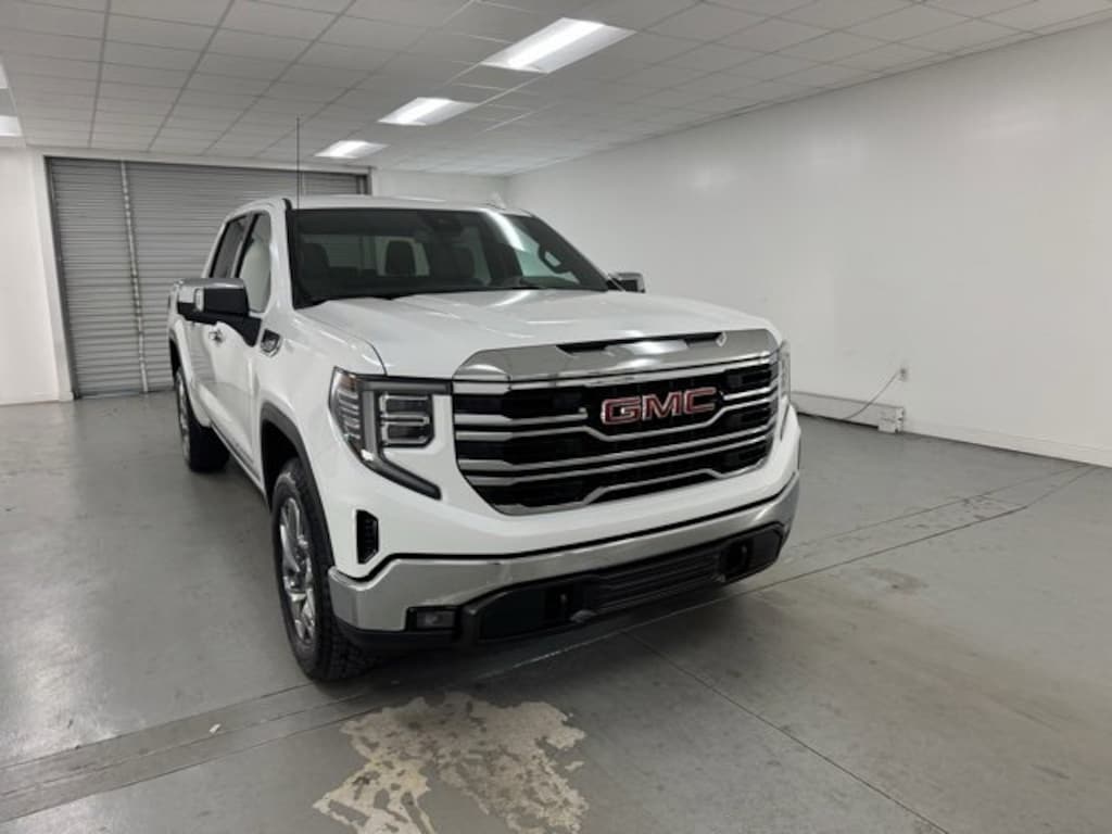 New 2026 GMC Sierra 1500 SLT Truck