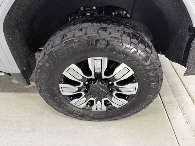 2024 Gmc Sierra 2500 HD Denali photo 4
