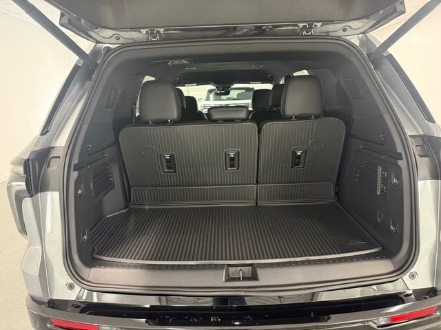 2026 Chevrolet Traverse High Country - Photo 8