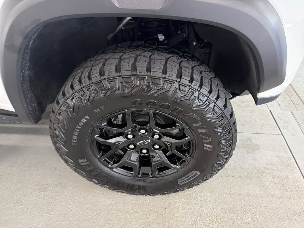 Used 2025 Chevrolet Colorado ZR2 Truck Crew Cab