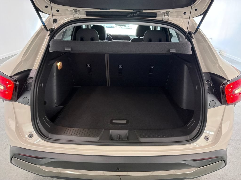 2026 Chevrolet Trax Activ - Photo 8